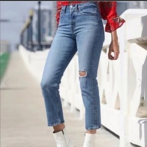 Levi's Wedgie Crop Straight Leg Jeans Distressed NWT Sz 29